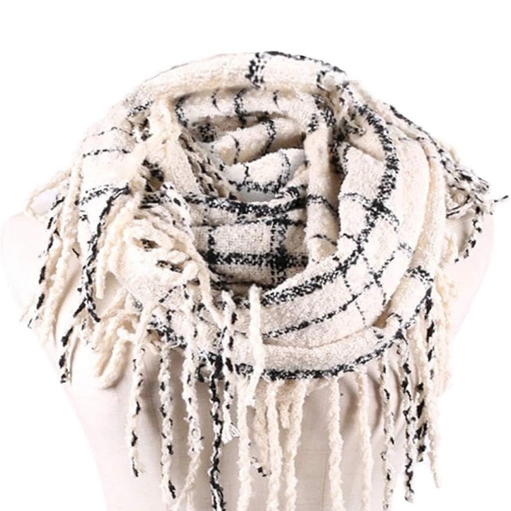 Cozy Plaid Fringe Scarf - Black and White